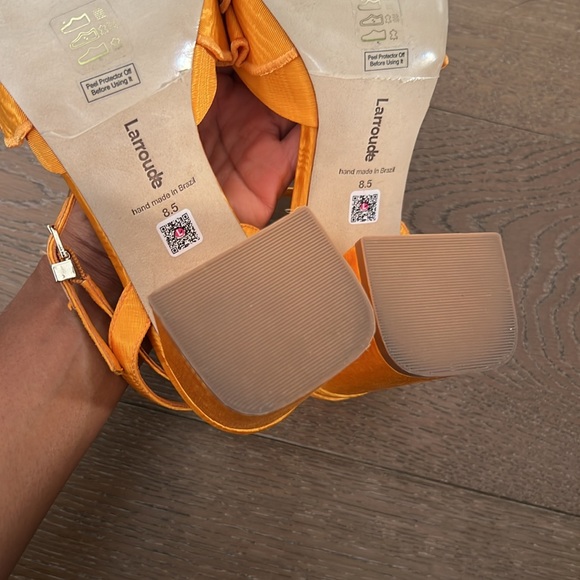 NEW Larroude Orange Selena Ruffle Sandal NWB - Picture 8 of 13